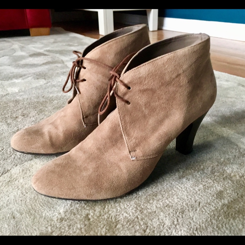La Scarpa Suede Booties